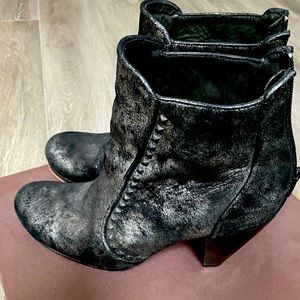 Calleen CorderoBlack and Silver Leather